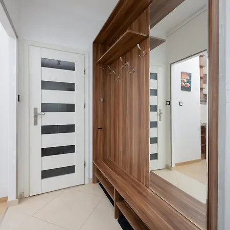 Vibrant Mokotow Business Centre By Renters شقة