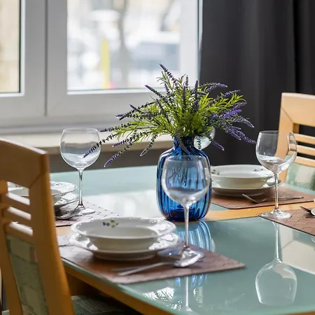 アパート Vibrant Mokotow By Renters ワルシャワ