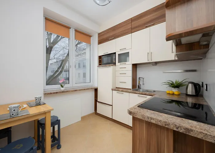 Vibrant Mokotow By Renters *